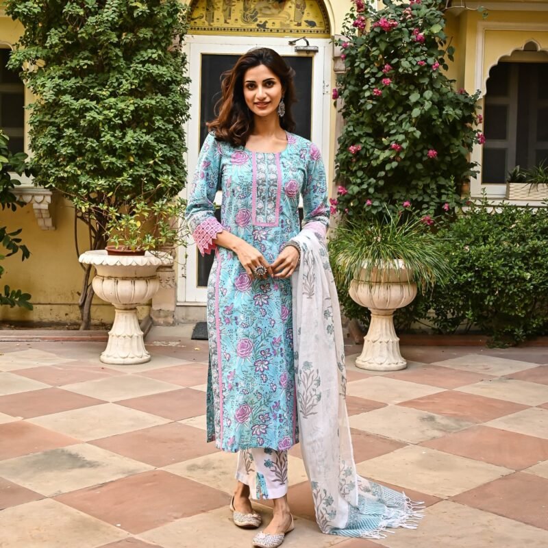 Elegant Blue Floral Cotton Kurta Set (3-Piece)