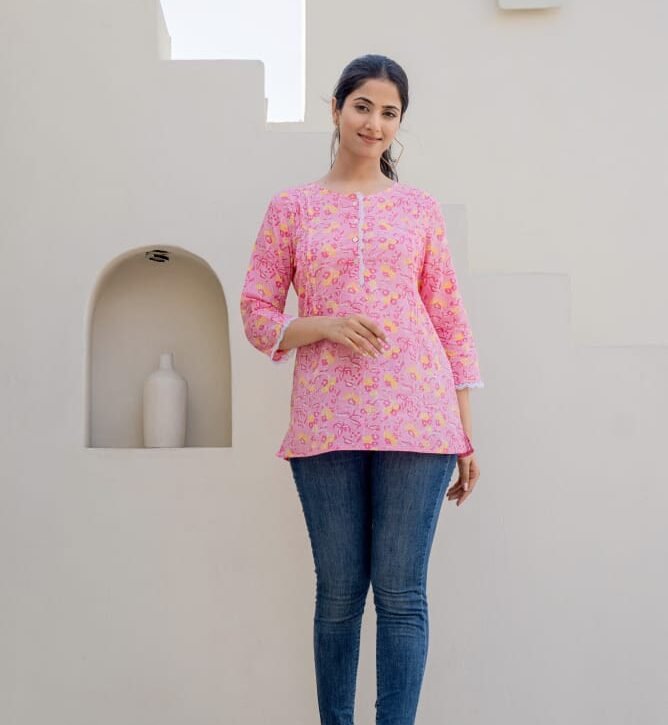 Short Kurti in Vibrant Pink - Image 4