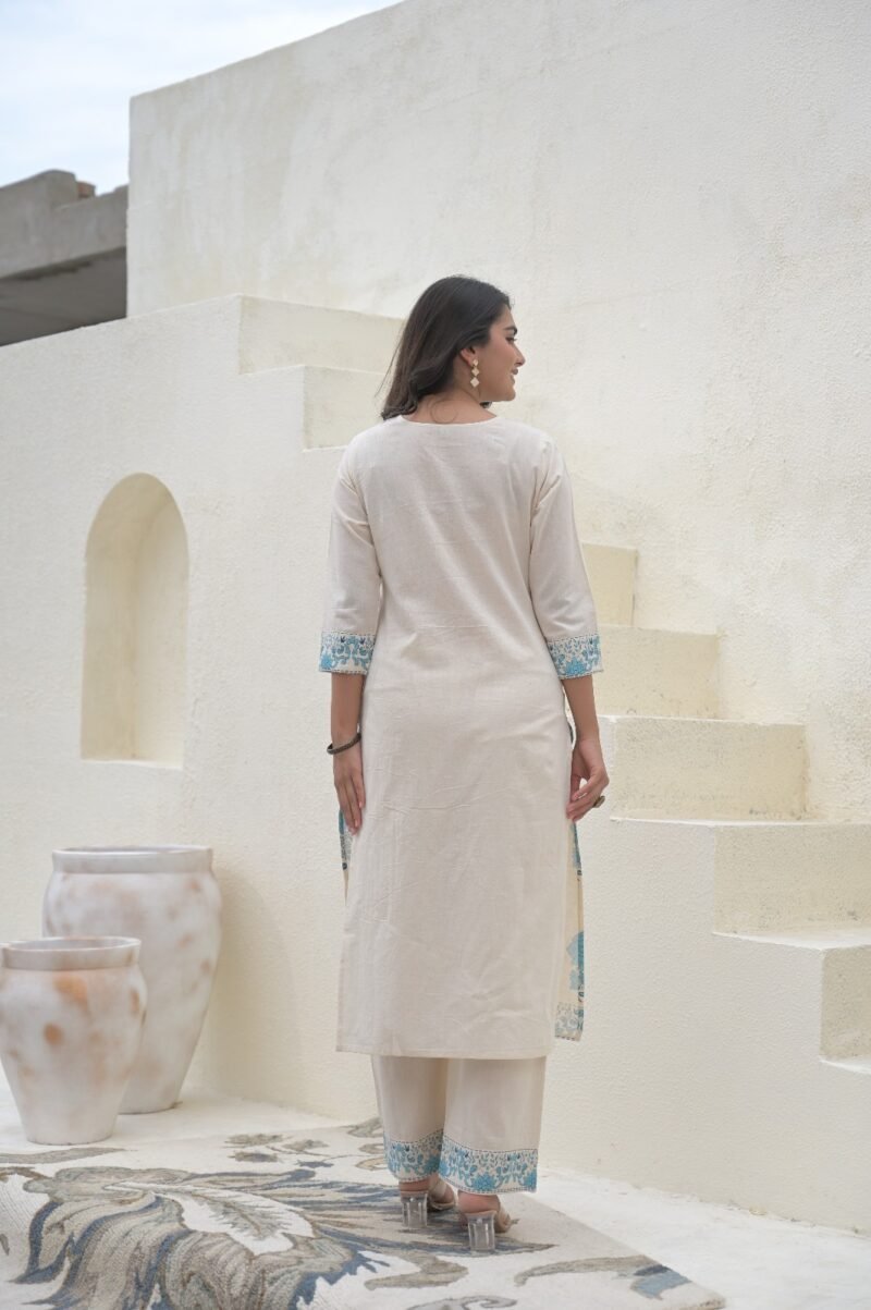 Beige Blue Floral Printed Cotton Flex Kurti with Pant Set - Image 4